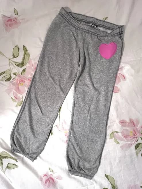 Victoria’s Secret Pink Size Xs Gray Lounge Joggers Sweatpants Heart