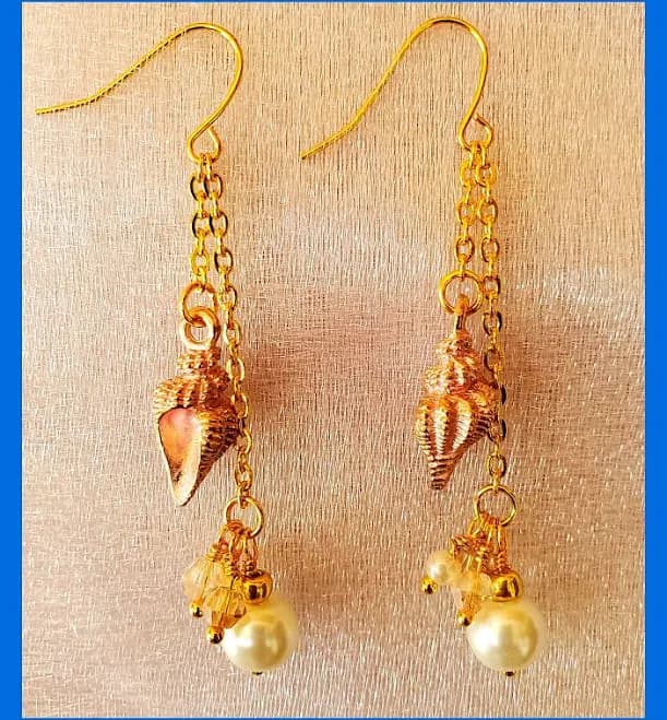 Seashell Ocean Charm Dangle Earrings