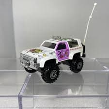 Pioneer Pro-Engine Ford Bronco II Diecast SUV 1:64 Wild World Nature Park tampo | eBay