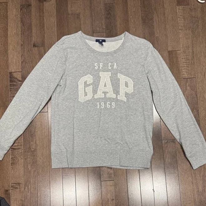 Gap Logo Crewneck Sweatshirt