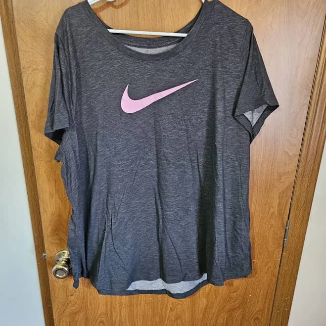 Nike Tops | Nike Women's Dark Gray Tee With Pink Logo | Color: Gray/Pink | Size: L | Nikkialvarez572's Closet