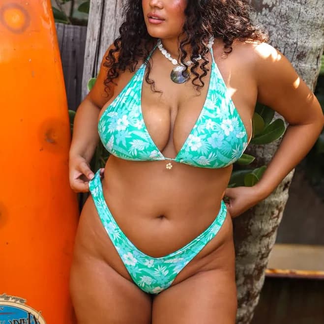Kulani Kinis Classic Tie Halter Bikini Top