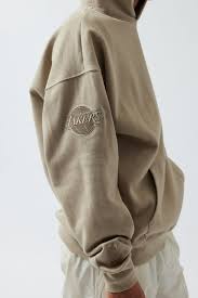 Pro Standard Los Angeles Lakers Drop Shoulder Hoodie Sweatshirt | Urban Outfitters