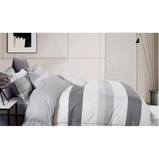 Say Yes Bedding Long Island Flower Reversible Comforter Set