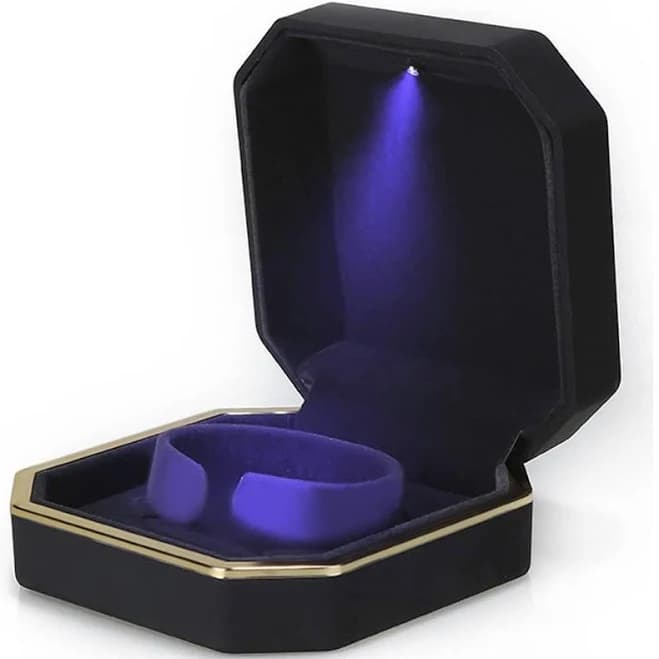 Luxury Ring Box, Square Velvet Wedding Ring Case Jewelry Gift Box with LED Light for Proposal Engagement Wedding, Black Organiser jewelry organizer