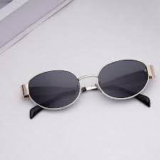Amazon.com: knliwkm Trendy Retro Oval Sunglasses for Women Gold Fashion Designer Shades Vintage 90s Style Classic Sun Glasses : Clothing, Shoes & Jewelry