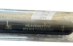 It Cosmetics Heavenly Luxe Skin-Perfecting Complexion Brush No. 22 Sealed
