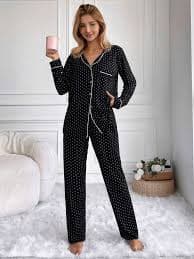 RueChic Women's Heart Printed Pajama Set With Contrast Trim | SHEIN