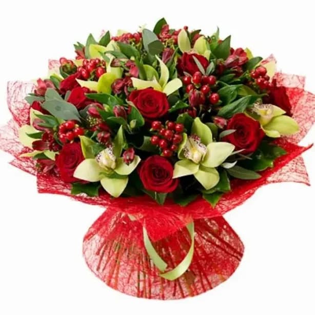 Red roses and orchids bouquet