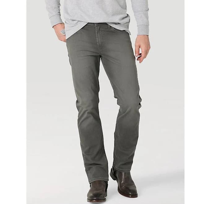 Wrangler Men's Straight Fit Stretch Jean