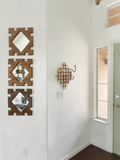 Diamond shaped Solid Wood Wall Hanging Mirror
