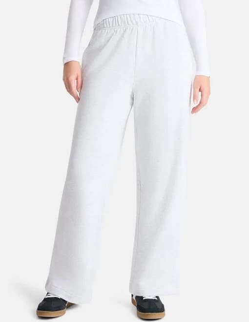 No Boundaries Women's Soft Fleece Wide Leg Pants