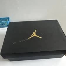 Jordan Air Jordan 1 Mid Gift Box Black Gold Jumpman 554724-079 Cardboard