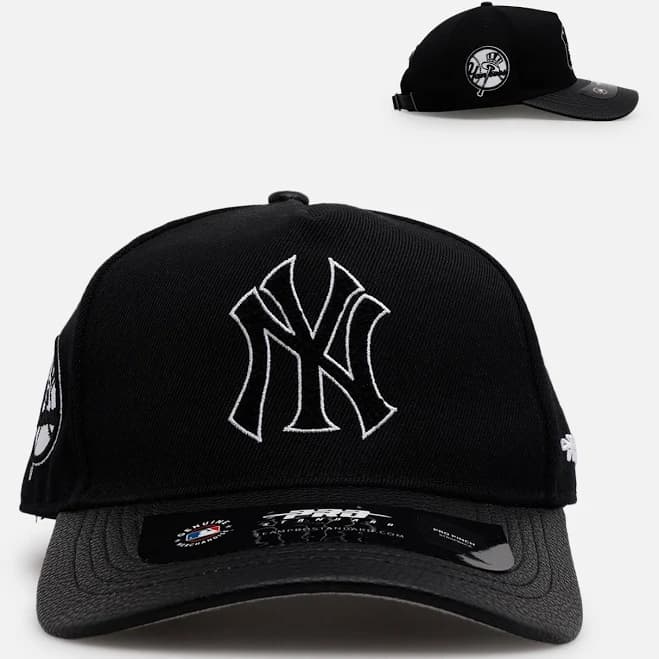 Pro Standard New York Yankees Chenille Pinch Strapback