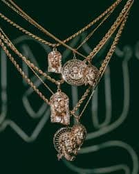14kt Mini Crowned Jesus Face - Torres Omar Jewelers