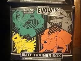 Pokémon Sword & Shield Evolving Skies Elite Trainer Box