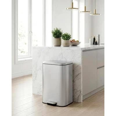 13 Gal Kitchen Trash Can