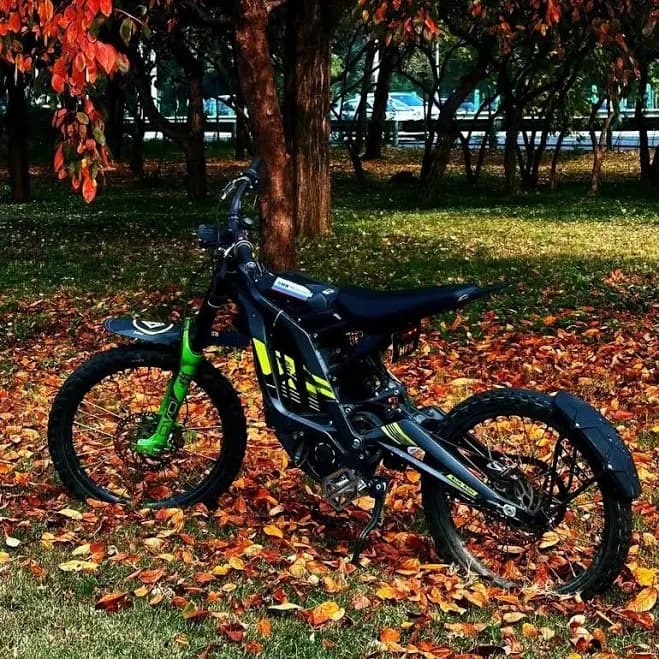 Wholesale Surron Brand Authorization urron Light Bee X 60V 40Ah 8K Powerful Electric Mountain Dirt Bike With DDP hipping,1 Piece