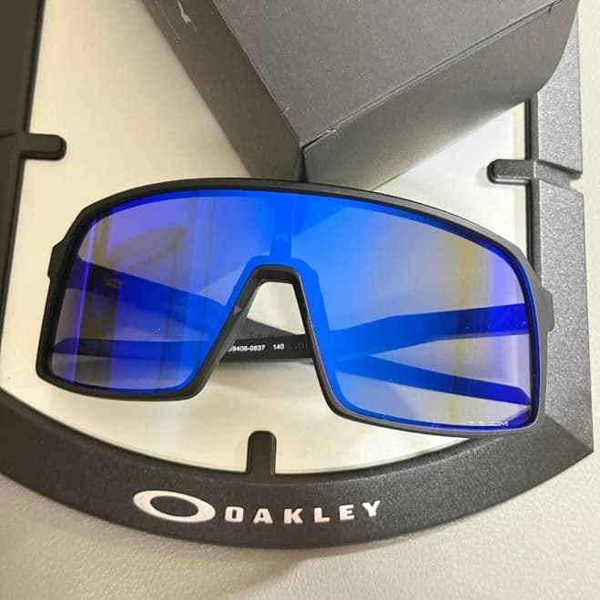 Oakley Sutro Sunglasses Oo9406 Matte Black/ Blue Lens / Prizm
