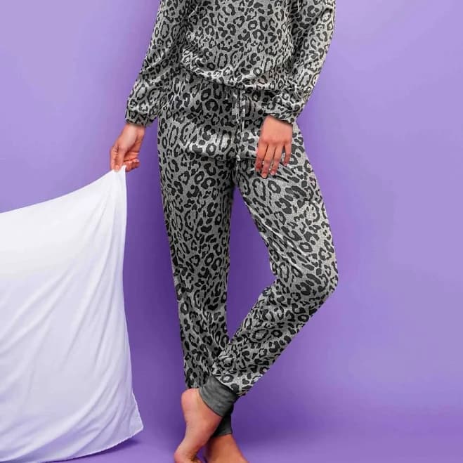 Women's Leopard Print Comfy Lounge Set