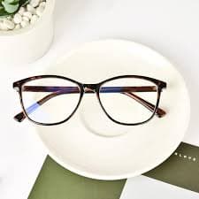 Amazon.com: Madison Avenue Square Vintage TR90 Blue Light Blocking Reading Glasses for Women with Case, Anti Glare/Eyestrain Computer Readers Demi 3.0 : Health & Household