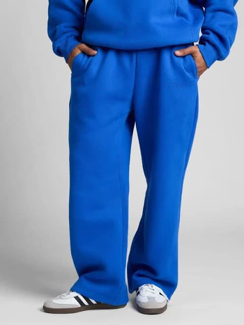 Comfrt Minimalist Straight Leg Sweatpants