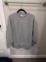 Nike Women's Oversized Crewneck Sweatshirt | Mercari