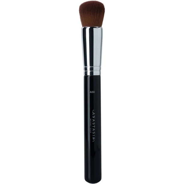 A30 Pro Domed Kabuki Brush