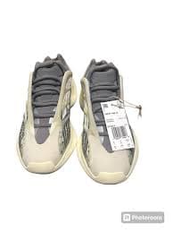 Size 6.5 - adidas Yeezy 700 V3 Fade Salt | eBay