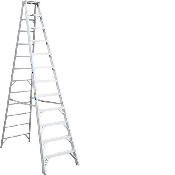 WERNER ULTRA PRO 12 ft. Aluminum Stepladder