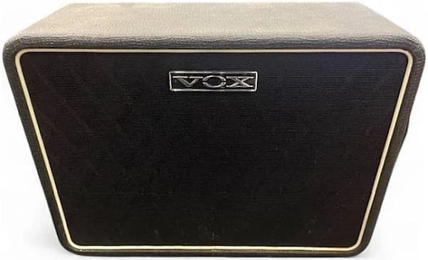 Used VOX V110NT Guitar Cabinet