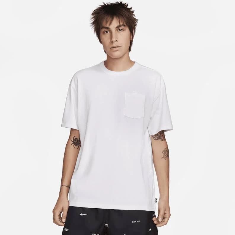 Nike Men's Sportswear Premium Essentials Pocket T-Shirt