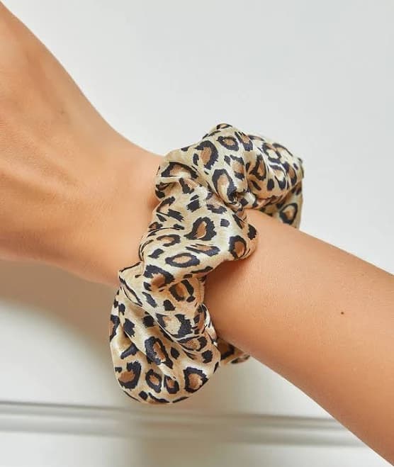 Silksilky Women's 100% Mulberry Silk Leopard Scrunchie