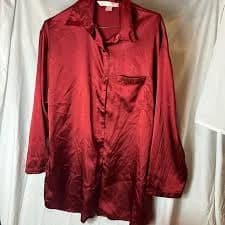 VICTORIA'S SECRET Red Long Sleeve Button Down Pajama Sleep Shirt - M / Red