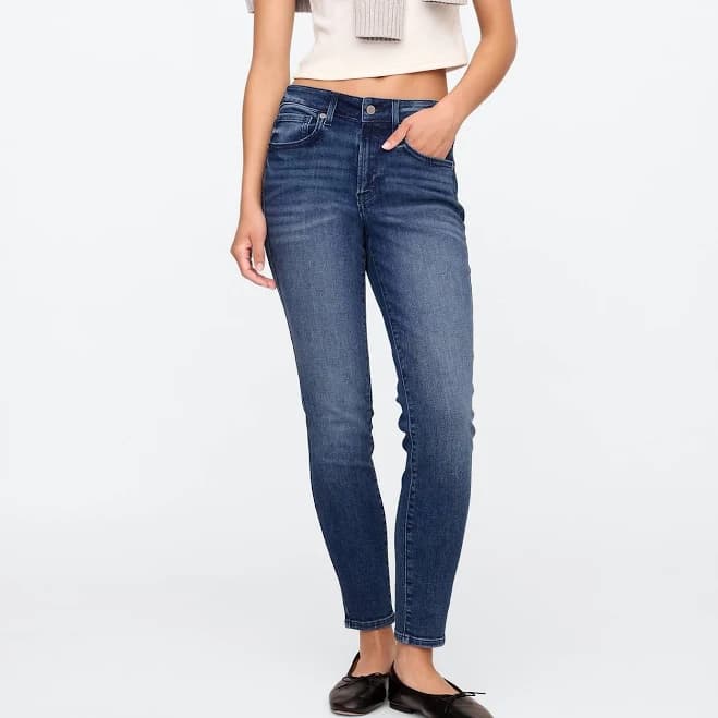 Gap Women's Mid Rise Universal Skinny Jeans