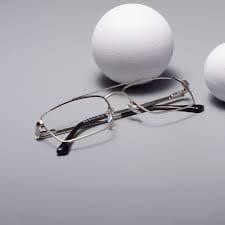 Silver Classic Metal Rectangle Eyeglasses - Beckum