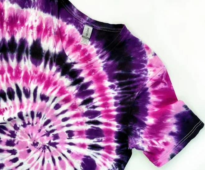 Tie Dye Spiral V-Neck T-Shirt