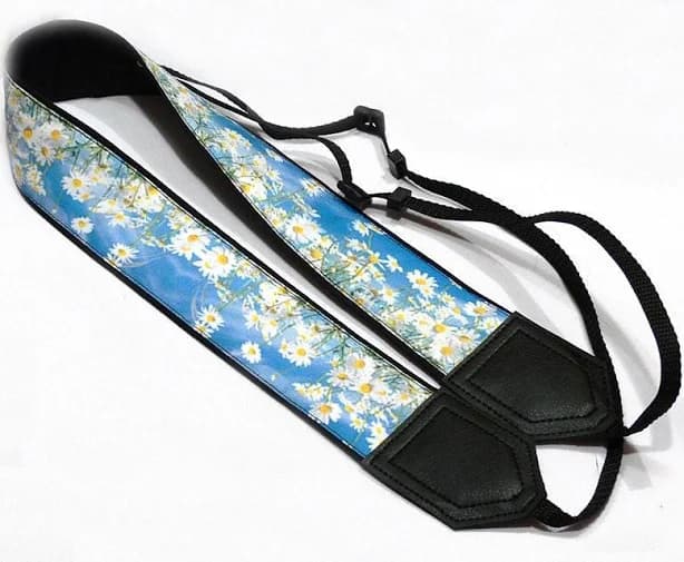 Camera strap Dasies design. Flowers camera strap. DSLR / SLR Camera Strap. Camera accessory for photographer