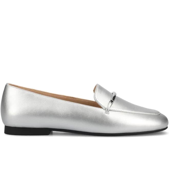 Journee Collection Women's Wrenn Loafer