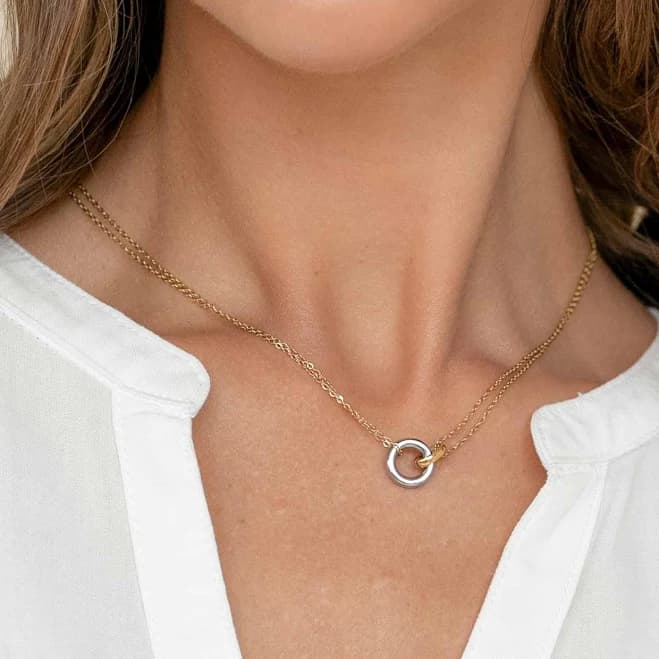 Interlocking Two Circle Necklace