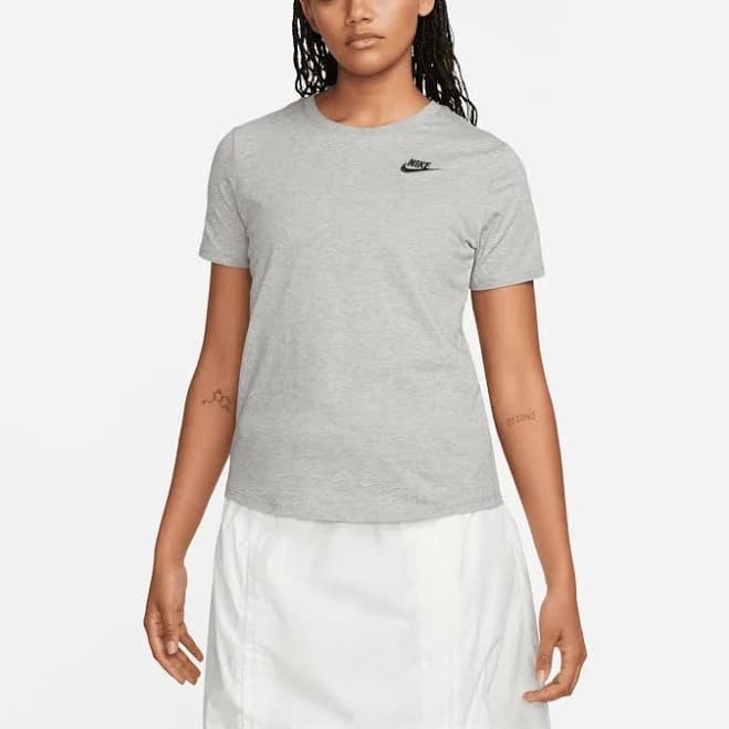 Nike Women's Sportswear Club Essentials T-Shirt
