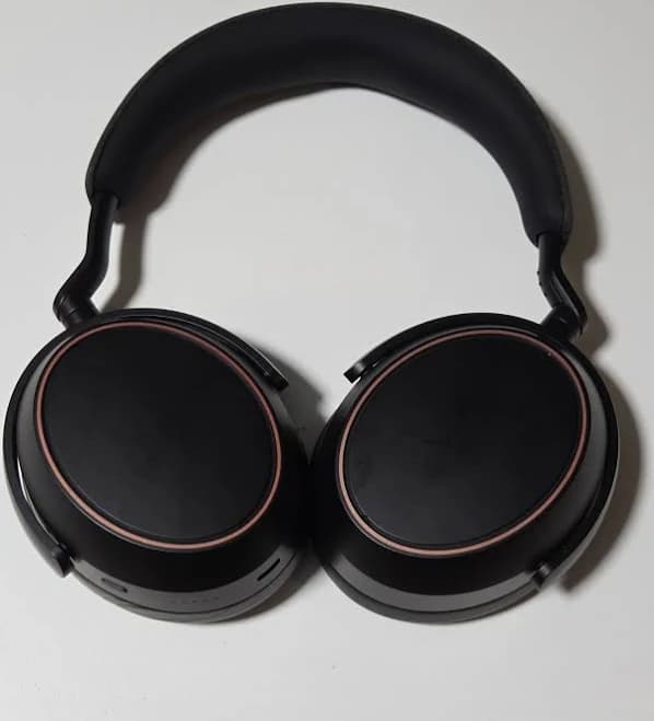 Sennheiser Momentum 4 Copper Special Edition Wireless Headphones Nice