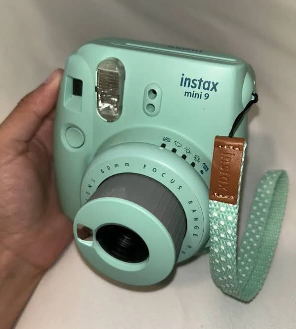Fujifilm Instax Mini 9 Instant Camera - Mint Green