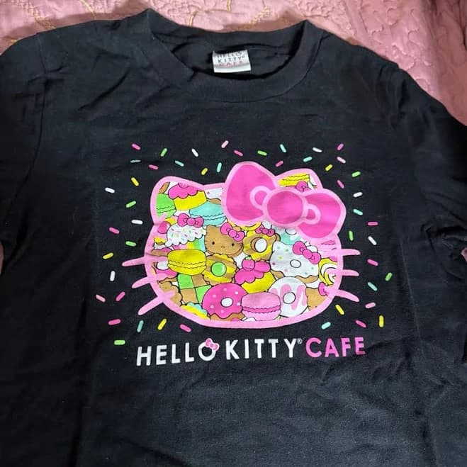 Sanrio Hello Kitty Cafe Official Shirt - Women | Color: Black/Gray/Pink | Size: S