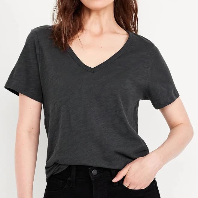 Old Navy Women's Everywear V-Neck T-Shirt