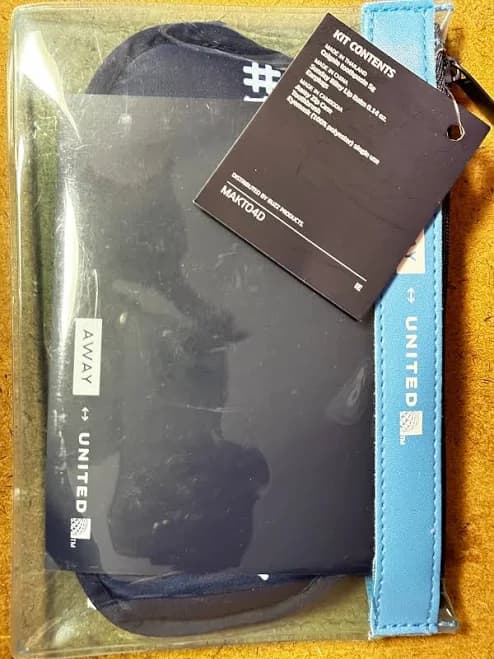 United Airlines Transcon Business Away Amenity Kit