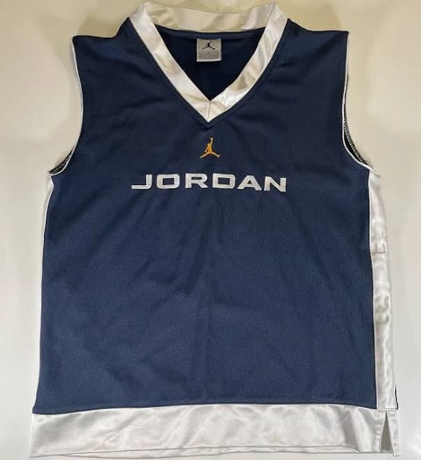 Nike Air Jordan Jersey 23 Boys Small Blue White Sleeveless Basketball