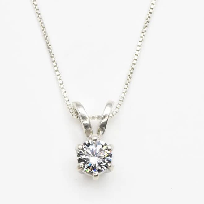 Dainty Diamond Pendant Sparkly Round Necklace