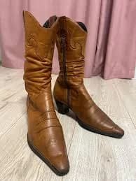 real leather light brown mid calf pointed toe boots heels US 8.5 Cowgirl style boots western style