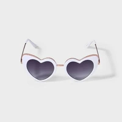 Wild Fable Women's Plastic Heart Sunglasses with Maximum UV Protection